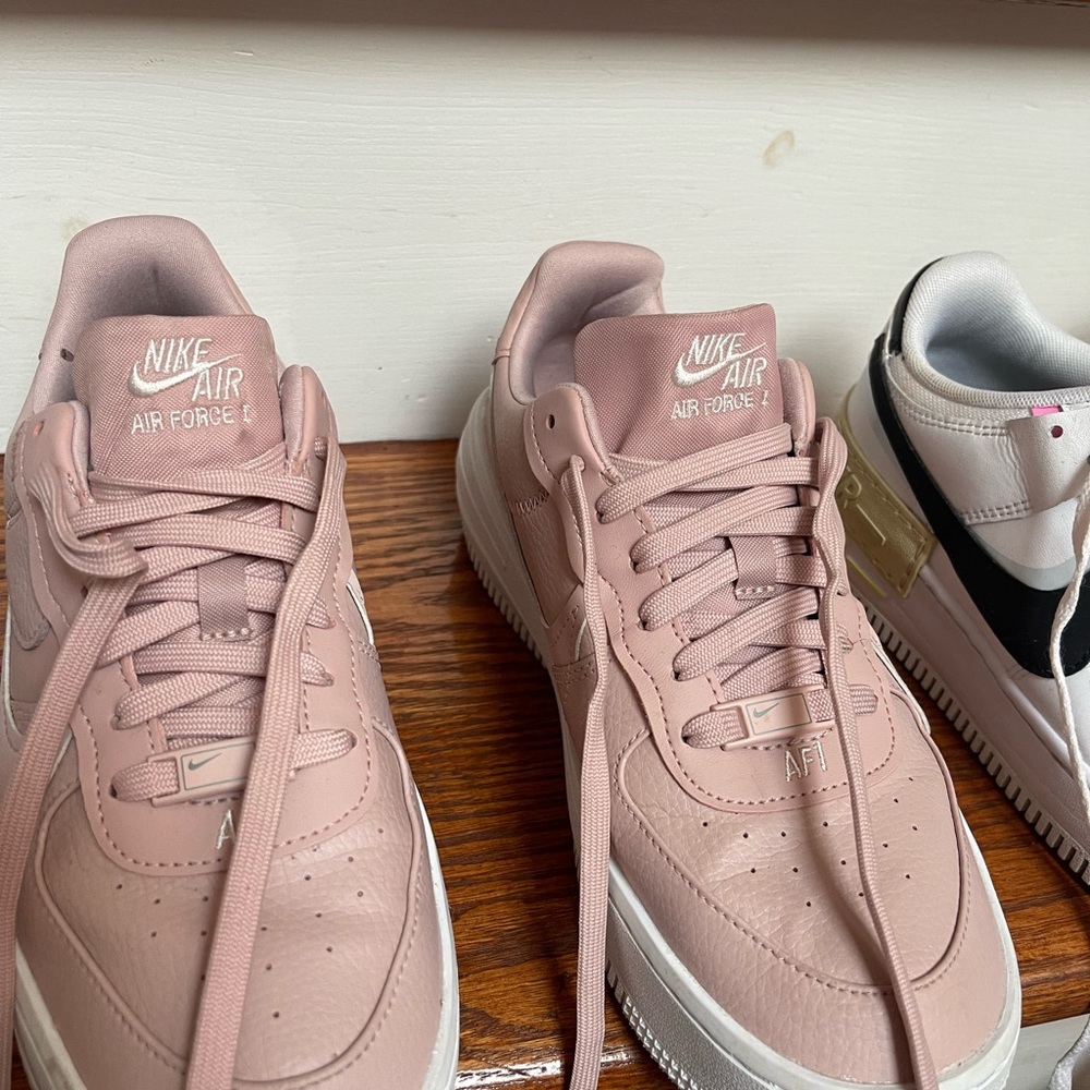 Sneakers - Picture 4 of 4